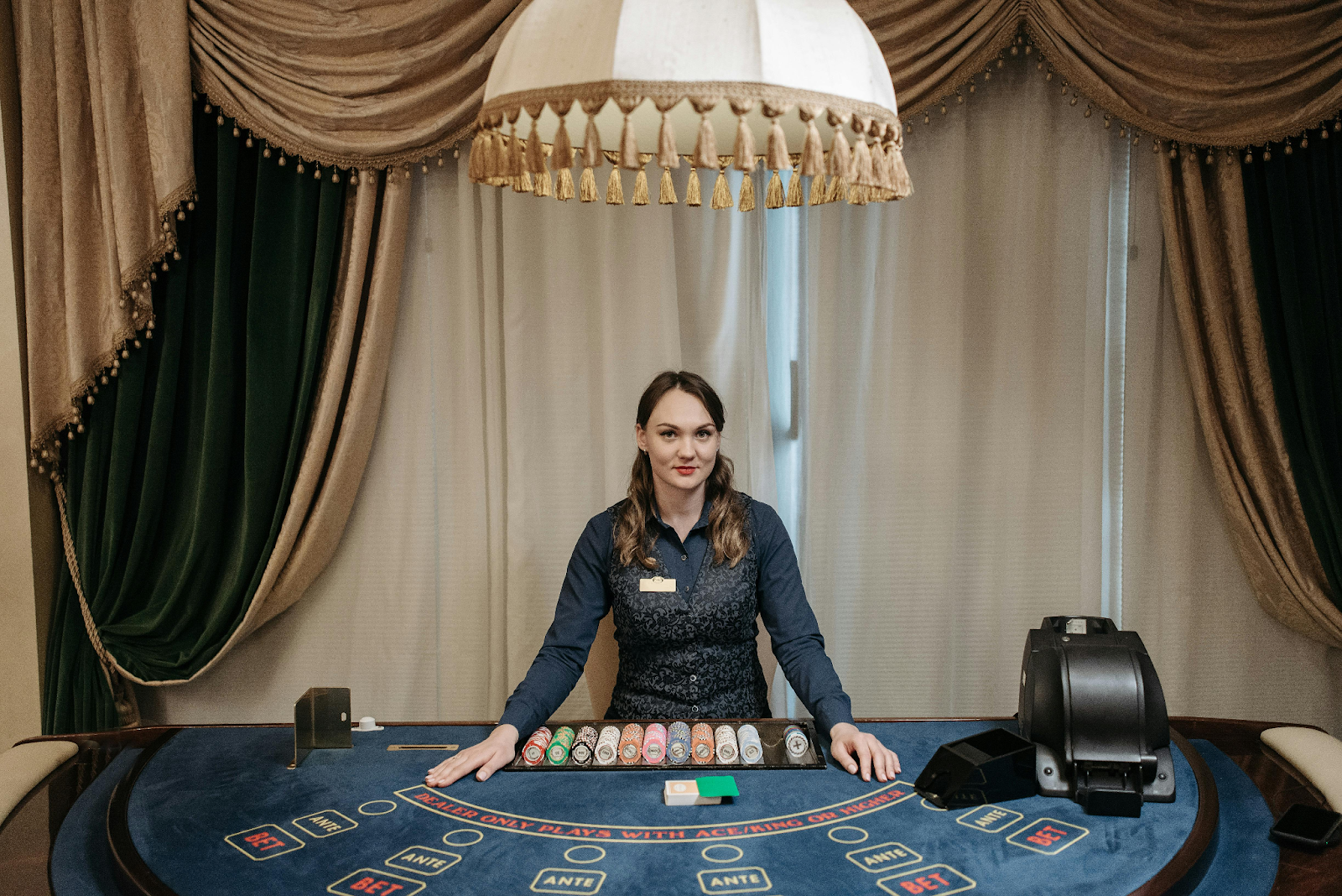 5 Expert Tips and Tricks on How to Beat Baccarat Online