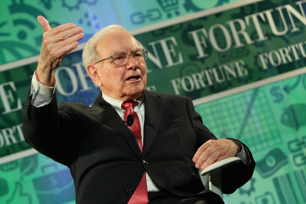 Warren Buffett says the stock market is increasingly ‘casino-like’—and young investors need to remember this ‘one fact of financial life’ to avoid the mess