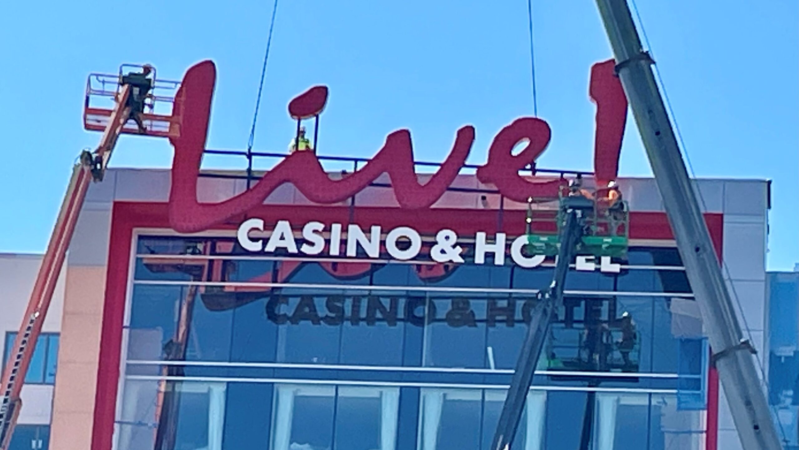 When will first land-based Live! Casino & Resort open in Bossier City?