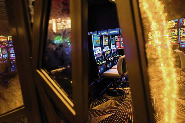 Brian Carr: Casinos mislead the public about slot machine losses