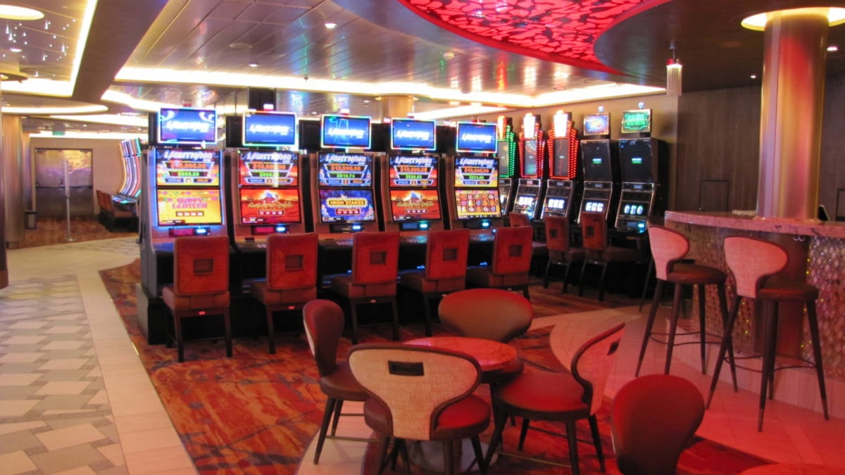 Almost Half of Carnival Fleet Now Offers Non-Smoking Casinos